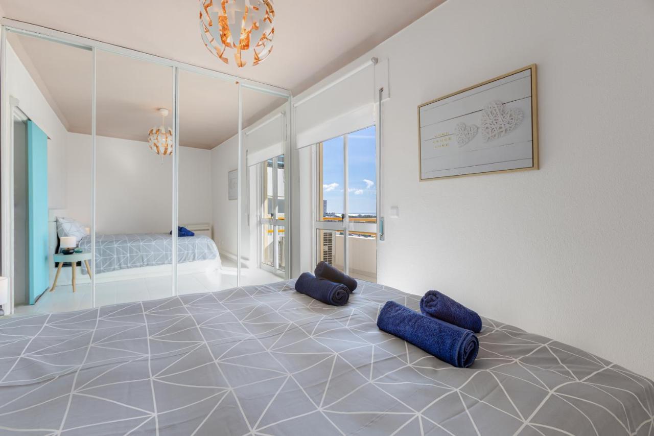 Max Crib - Seafront 2 Bedroom Apart With Ac And Private Parking In Armação de Pêra Kültér fotó